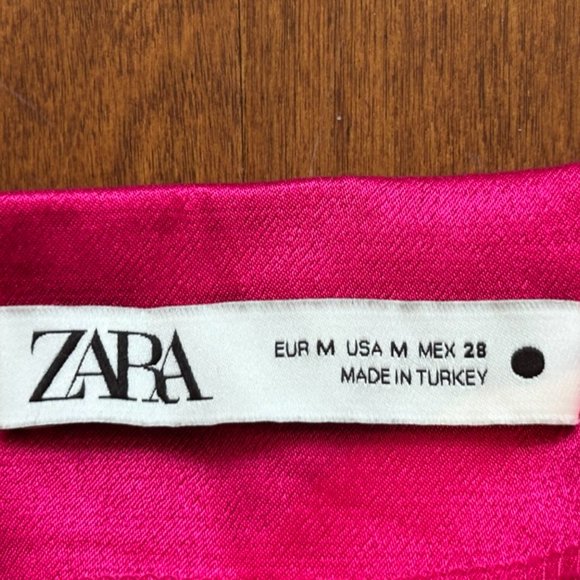 Hot Pink Satin Mini Skirt - Picture 4 of 4